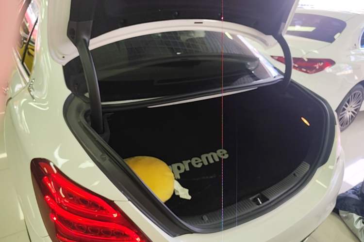 Used Mercedes-Benz C-Class 2015 Revised C 200 L Sport Edition Trunk