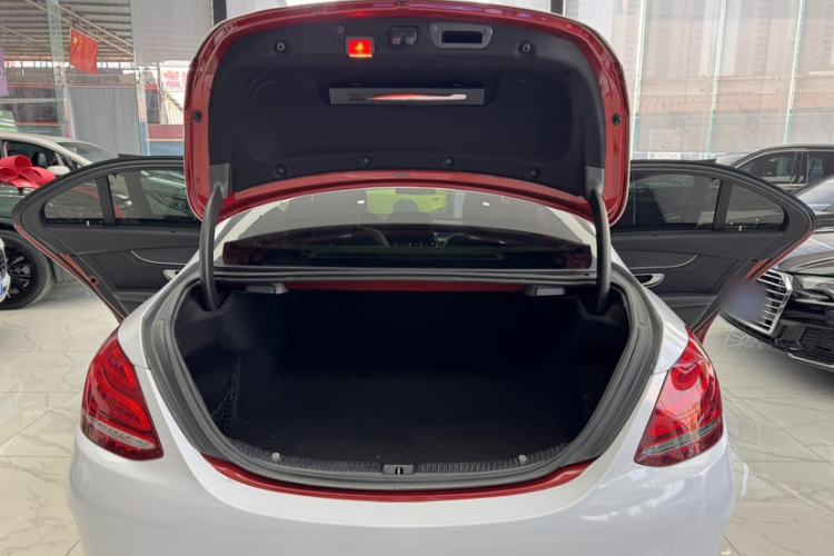 Used Mercedes-Benz C-Class 2015 C 200 L Sport Edition Trunk