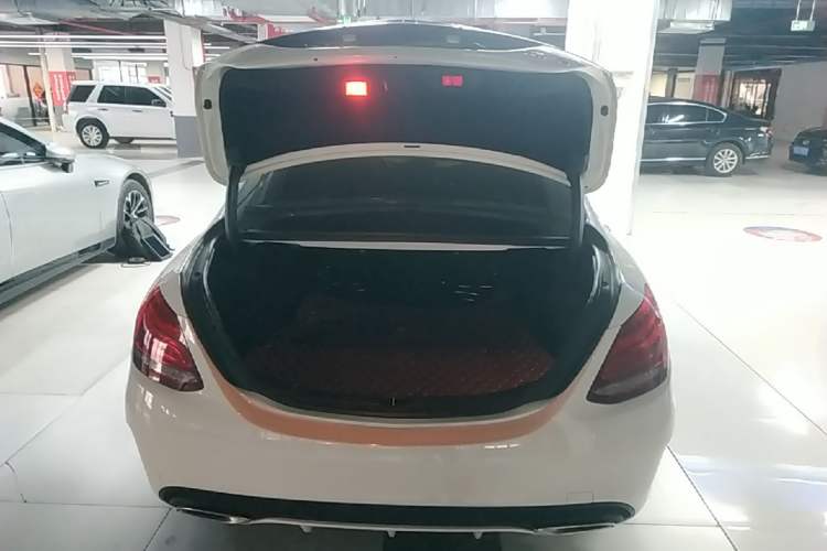 Used Mercedes-Benz C-Class 2015 Revised C 200 L Sport Edition Trunk