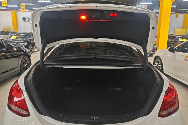 Used Mercedes-Benz C-Class 2015 C 200 L 4MATIC Sport Edition Trunk