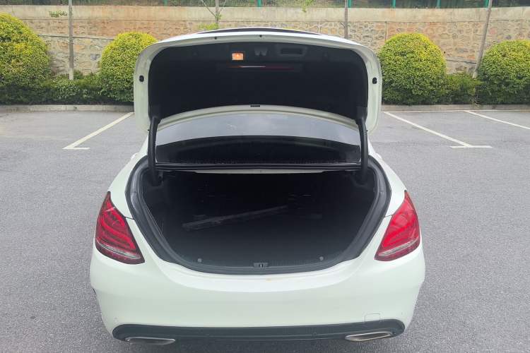 Used Mercedes-Benz C-Class 2015 C 200 Sport Edition 4MATIC Trunk