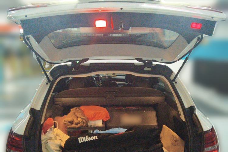 Used Mercedes-Benz C-Class 2015 C 200 station wagon Trunk