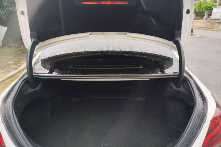 Used Mercedes-Benz C-Class 2015 Revised C 200 L Sport Edition Trunk