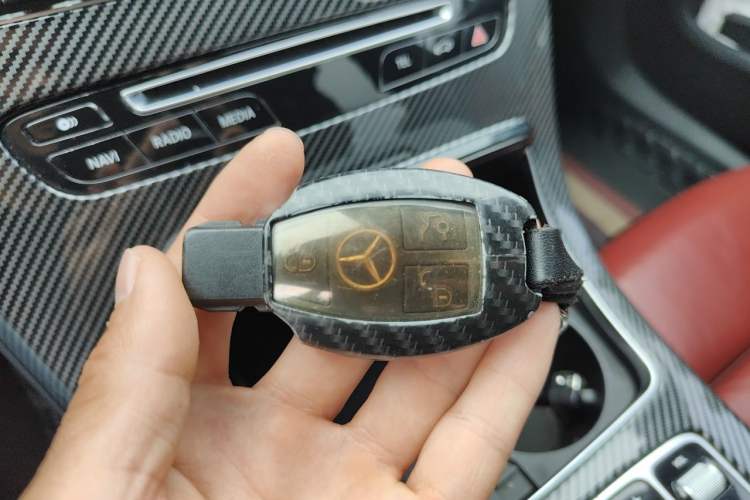 Used Mercedes-Benz C-Class 2015 C 300 Sport Edition Vehicle Key