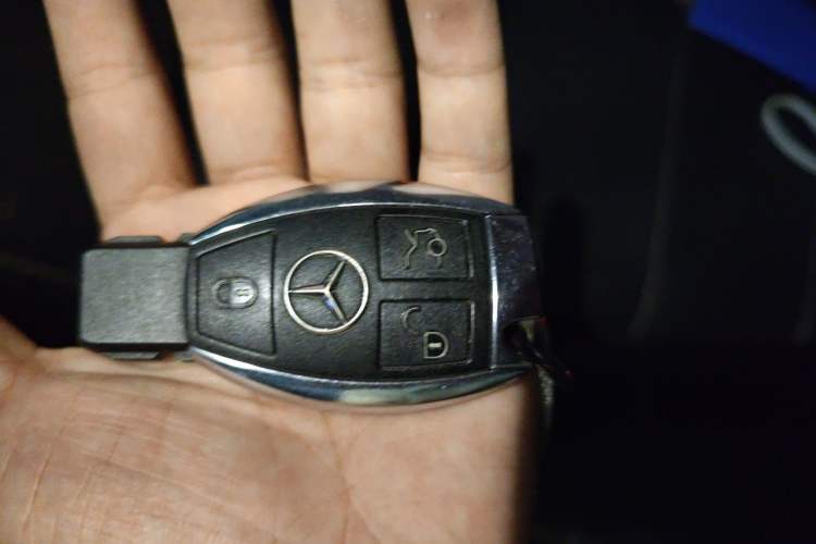 Used Mercedes-Benz C-Class 2015 Revised C 200 L Sport Edition Vehicle Key