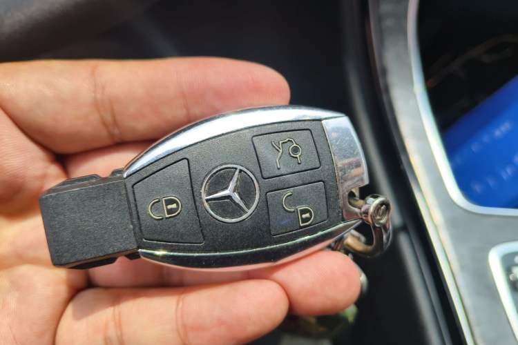 Used Mercedes-Benz C-Class 2015 C 200 L Sport Edition Vehicle Key