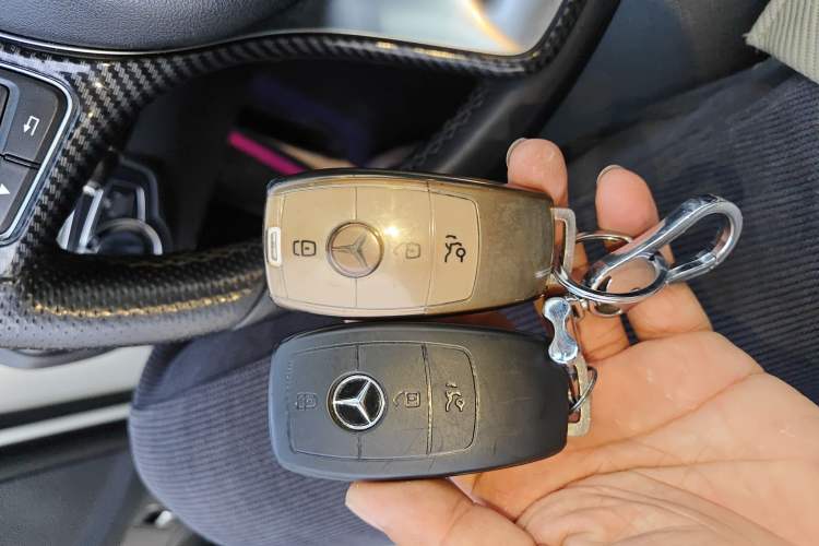 Used Mercedes-Benz C-Class 2015 C 200 L Sport Edition Vehicle Key