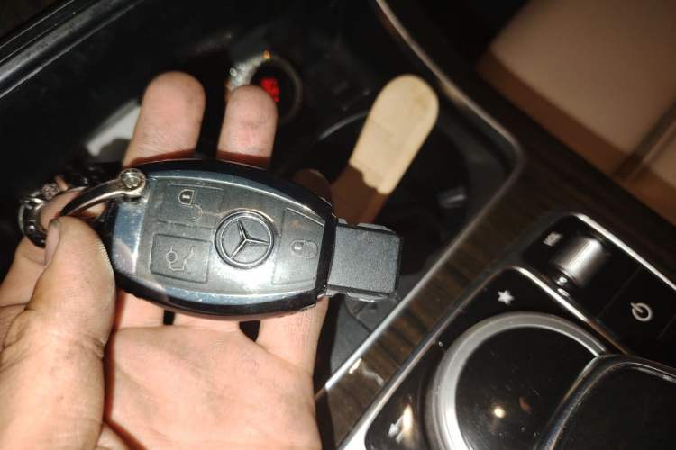 Used Mercedes-Benz C-Class 2015 Facelift C 200 L Vehicle Key