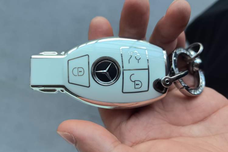 Used Mercedes-Benz C-Class 2015 Revised C 200 L Sport Edition Vehicle Key