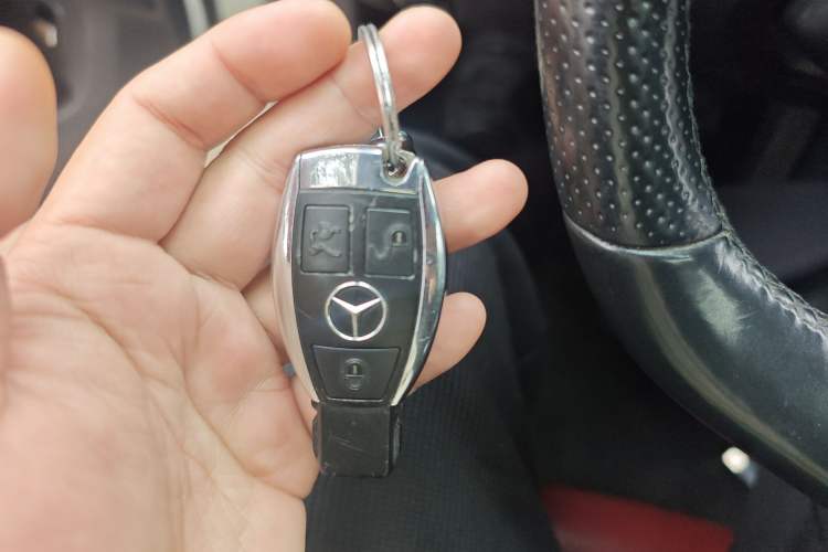Used Mercedes-Benz C-Class 2015 C 200 Sport Edition Vehicle Key