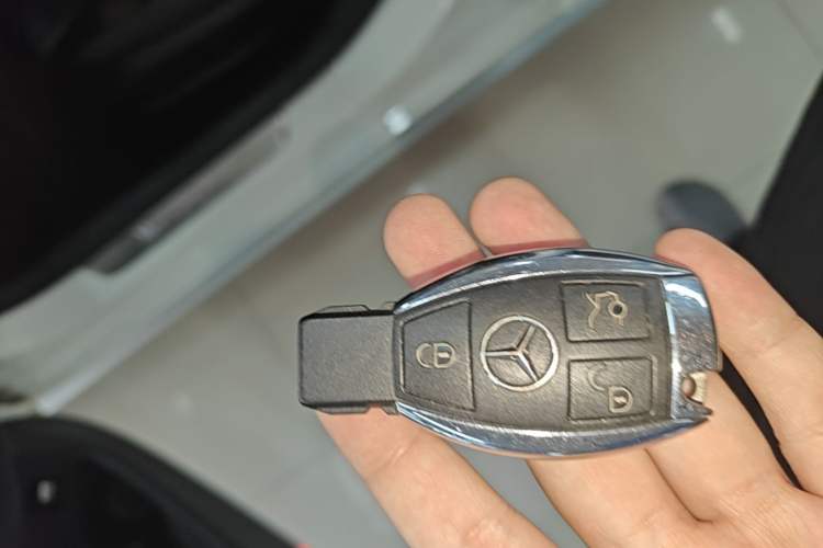 Used Mercedes-Benz C-Class 2015 C 200 L 4MATIC Sport Edition Vehicle Key