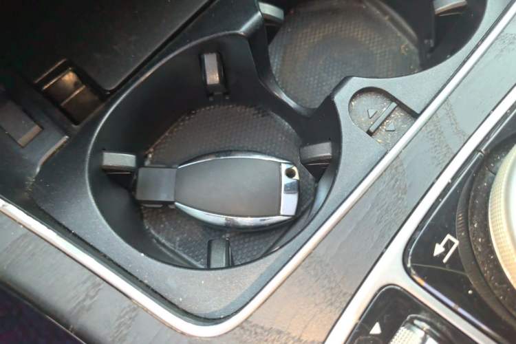 Used Mercedes-Benz C-Class 2015 C 200 station wagon Vehicle Key