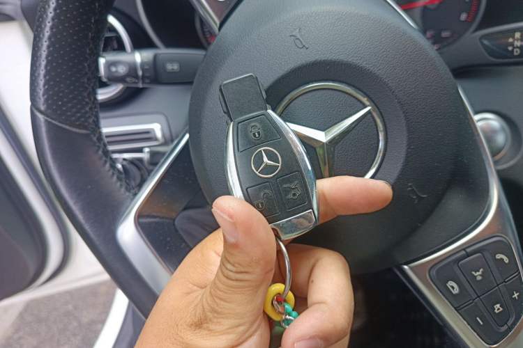 Used Mercedes-Benz C-Class 2015 C 200 Sport Edition 4MATIC Vehicle Key