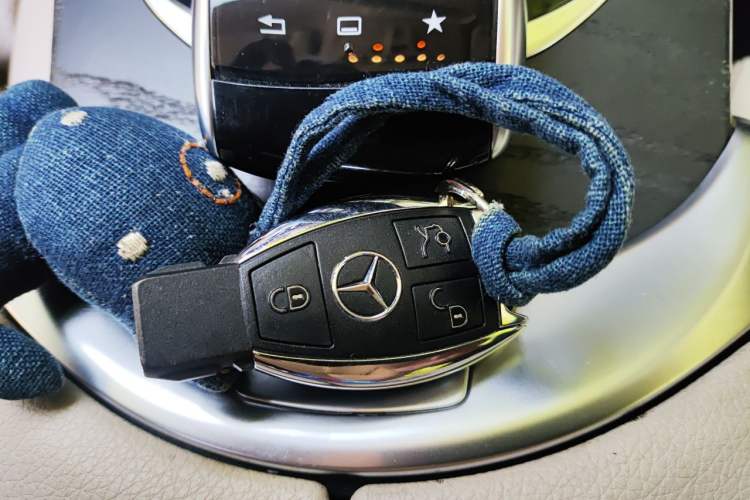 Used Mercedes-Benz C-Class 2015 Facelift C 180 L Vehicle Key