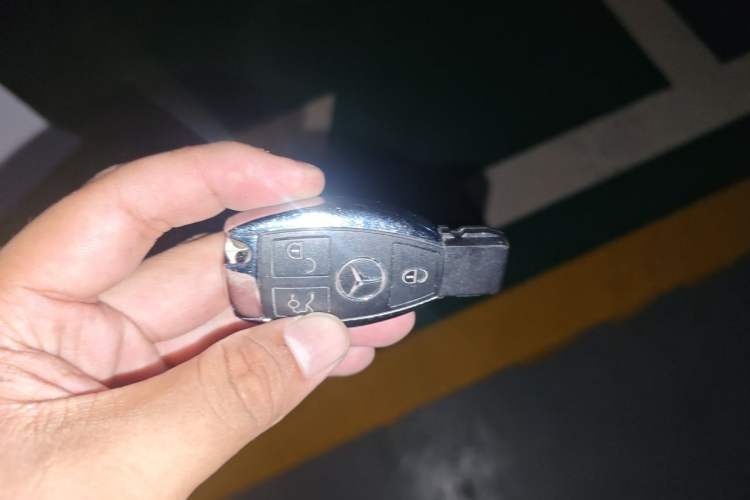 Used Mercedes-Benz C-Class 2015 C 200 Sport Edition Vehicle Key