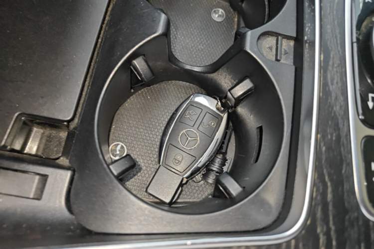 Used Mercedes-Benz C-Class 2015 C 200 L Sport Edition Vehicle Key