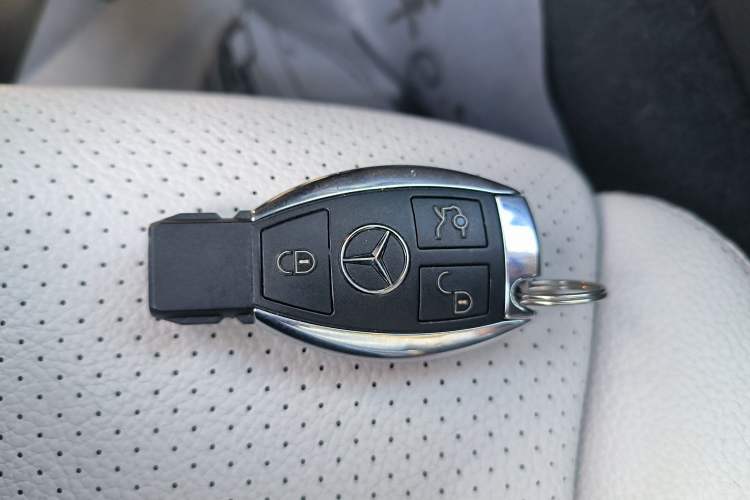 Used Mercedes-Benz C-Class 2015 C 200 L 4MATIC Sport Edition Vehicle Key