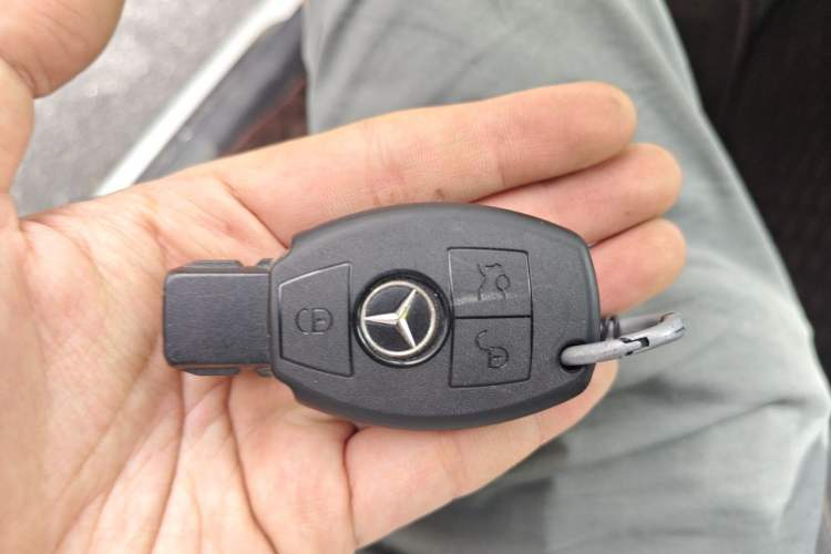 Used Mercedes-Benz C-Class 2015 C 200 Sport Edition Vehicle Key
