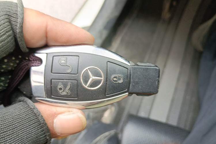 Used Mercedes-Benz C-Class 2015 Facelift C 180 L Vehicle Key