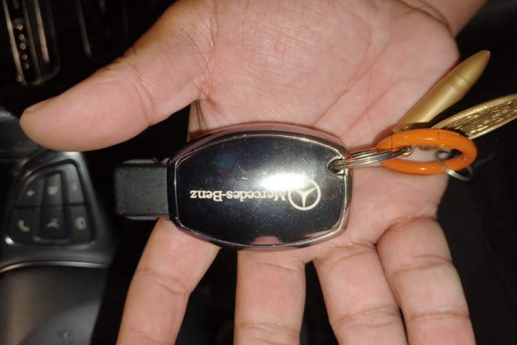 Used Mercedes-Benz C-Class 2015 Facelift C 180 L Vehicle Key