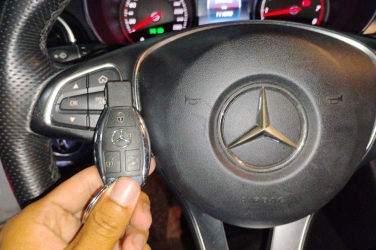 Used Mercedes-Benz C-Class 2015 Revised C 200 L Sport Edition Vehicle Key