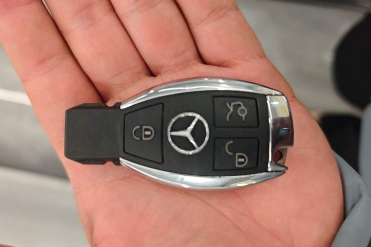 Used Mercedes-Benz C-Class 2015 C 200 station wagon Vehicle Key
