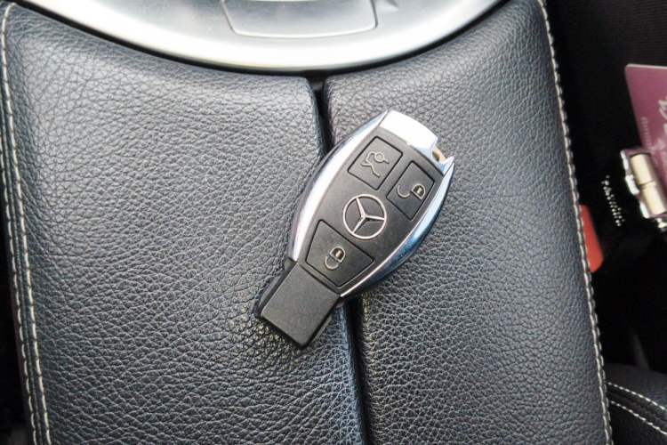 Used Mercedes-Benz C-Class 2015 Restyled C 180 L Sport Edition Vehicle Key