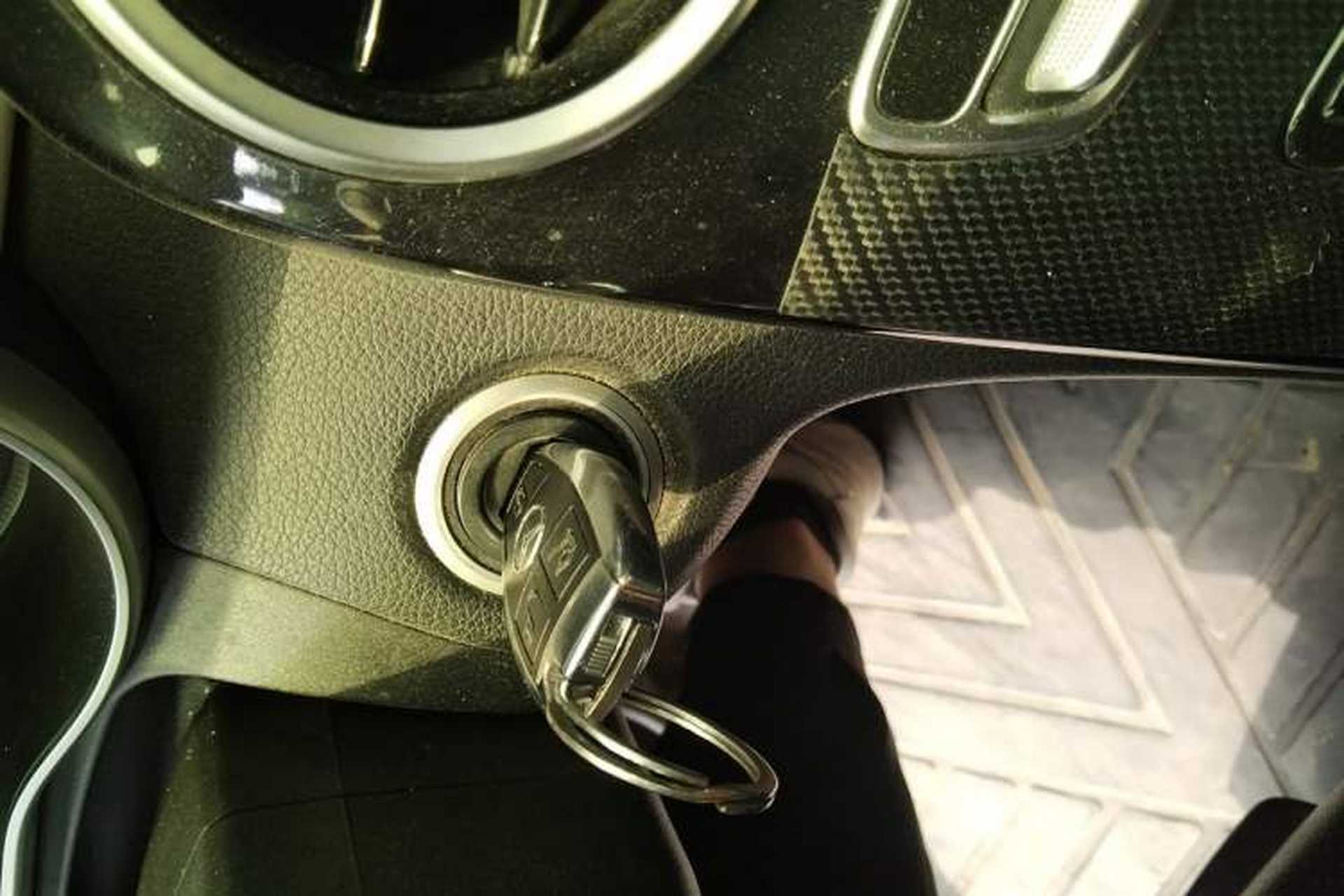 Used Mercedes-Benz C-Class 2015 C 200 Sport Edition Vehicle Key