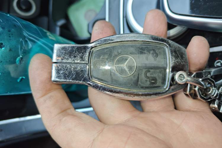 Used Mercedes-Benz C-Class 2015 Revised C 200 L Sport Edition Vehicle Key