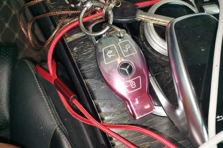 Used Mercedes-Benz C-Class 2015 Revised C 200 L Sport Edition Vehicle Key