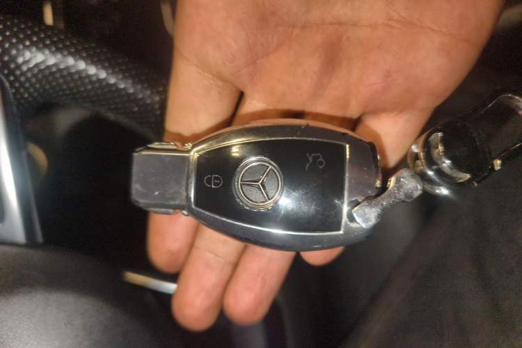 Used Mercedes-Benz C-Class 2015 C 200 Sport Edition Vehicle Key