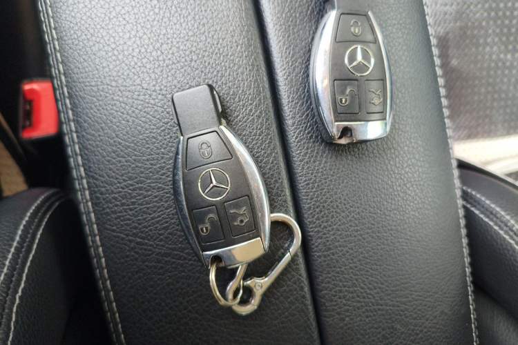 Used Mercedes-Benz C-Class 2015 C 200 L Vehicle Key