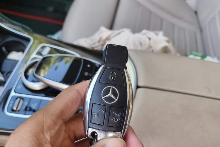 Used Mercedes-Benz C-Class 2015 Facelift C 200 L Vehicle Key