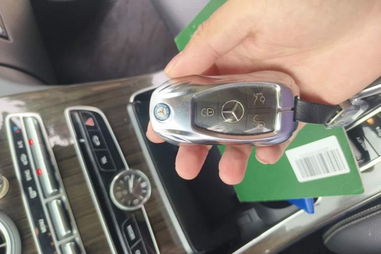 Used Mercedes-Benz C-Class 2015 C 200 L Vehicle Key