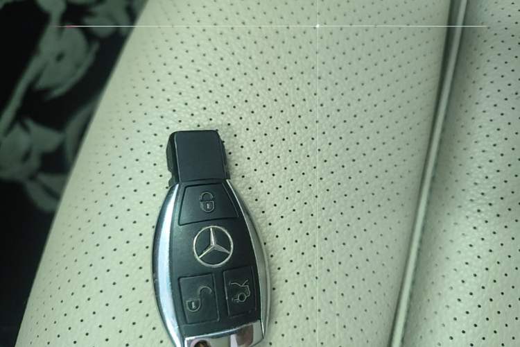 Used Mercedes-Benz C-Class 2015 Revised C 200 L Sport Edition Vehicle Key