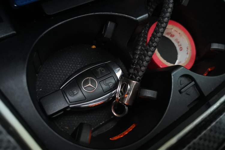 Used Mercedes-Benz C-Class 2015 C 200 L Vehicle Key