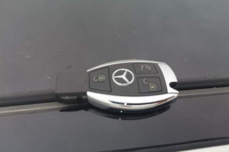 Used Mercedes-Benz C-Class 2015 C 200 L 4MATIC Vehicle Key