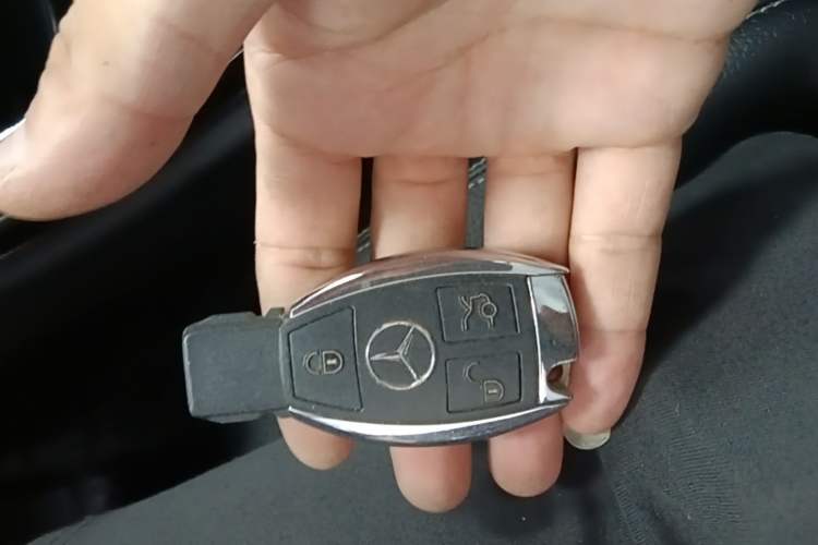 Used Mercedes-Benz C-Class 2015 Restyled C 180 L Sport Edition Vehicle Key