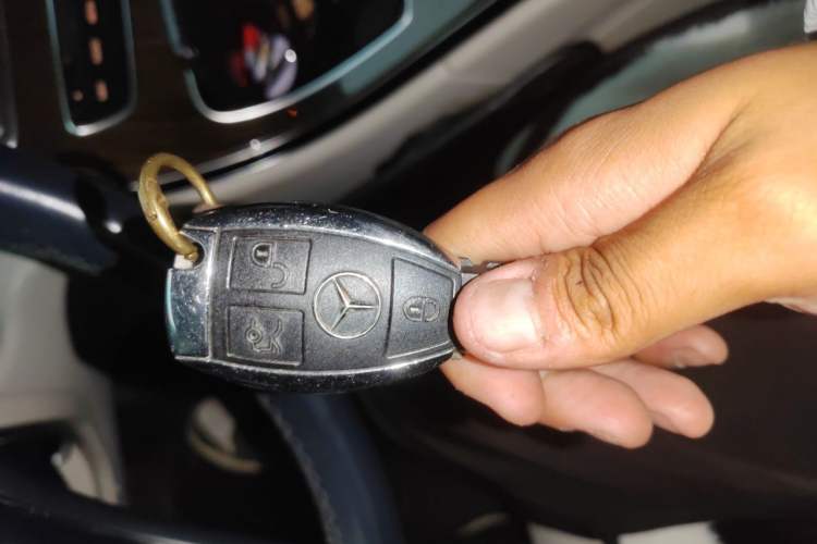 Used Mercedes-Benz C-Class 2015 C 200 L 4MATIC Vehicle Key