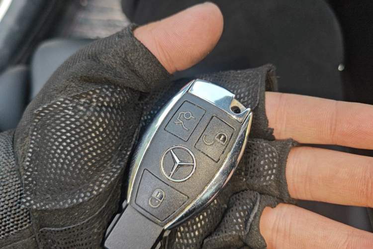 Used Mercedes-Benz C-Class 2015 Revised C 200 L Sport Edition Vehicle Key