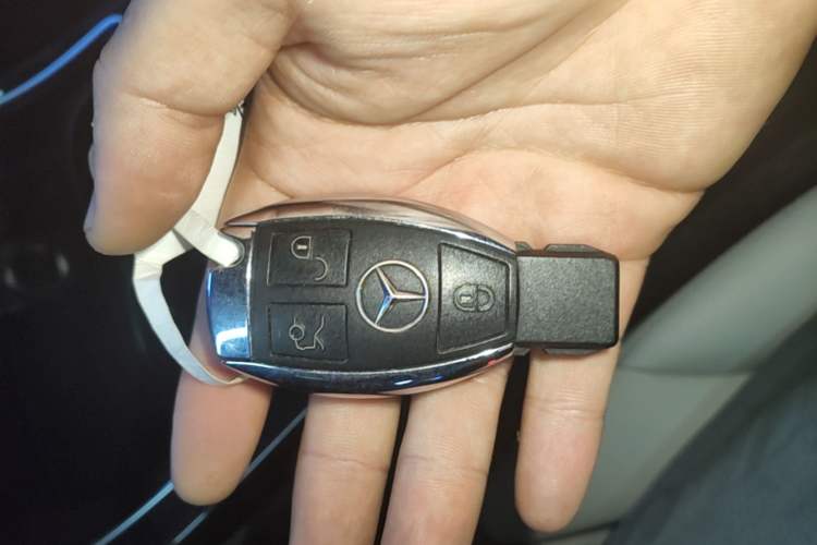 Used Mercedes-Benz C-Class 2015 C 200 Sport Edition 4MATIC Vehicle Key