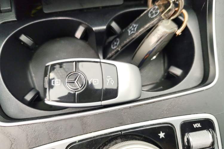 Used Mercedes-Benz C-Class 2015 C 180 L Sport Edition Vehicle Key