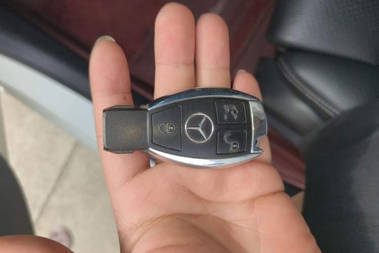 Used Mercedes-Benz C-Class 2015 C 200 L 4MATIC Sport Edition Vehicle Key