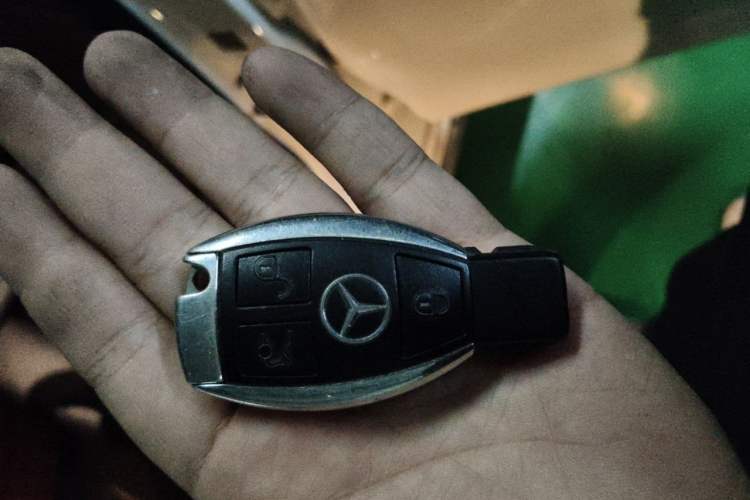 Used Mercedes-Benz C-Class 2015 C 200 L Vehicle Key