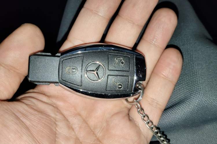 Used Mercedes-Benz C-Class 2015 C 200 Sport Edition Vehicle Key