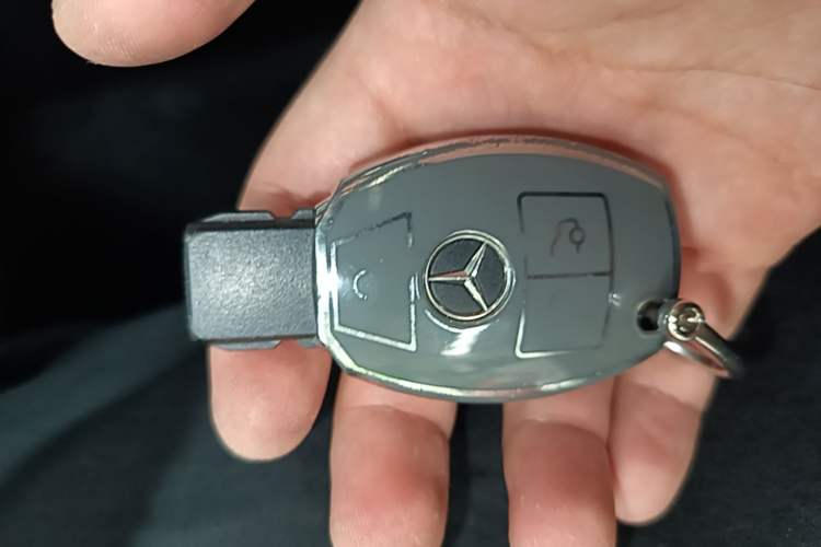 Used Mercedes-Benz C-Class 2015 Restyled C 180 L Sport Edition Vehicle Key
