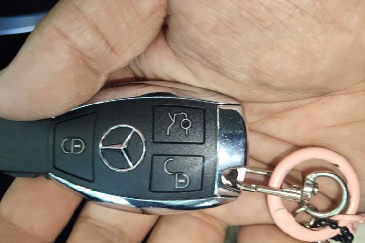 Used Mercedes-Benz C-Class 2015 Revised C 200 L Sport Edition Vehicle Key
