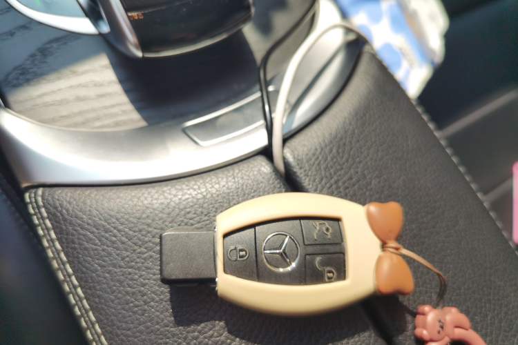 Used Mercedes-Benz C-Class 2015 C 200 station wagon Vehicle Key