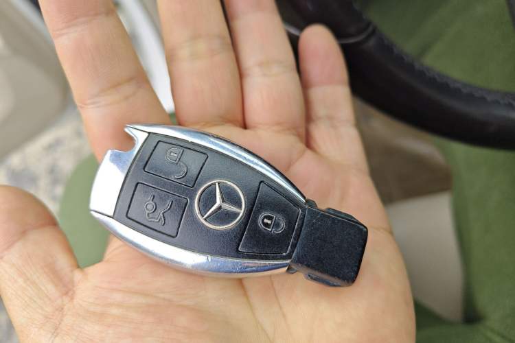 Used Mercedes-Benz C-Class 2015 Facelift C 200 L Vehicle Key