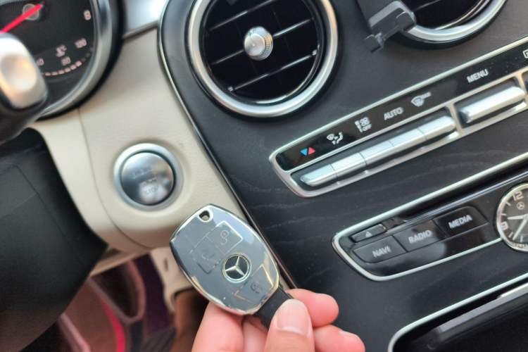 Used Mercedes-Benz C-Class 2015 C 200 L 4MATIC Sport Edition Vehicle Key
